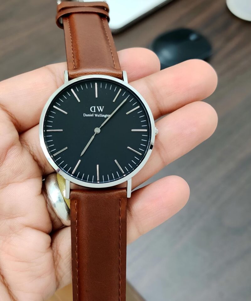 Daniel Wellington Unisex model first Copy watch with OG BOX