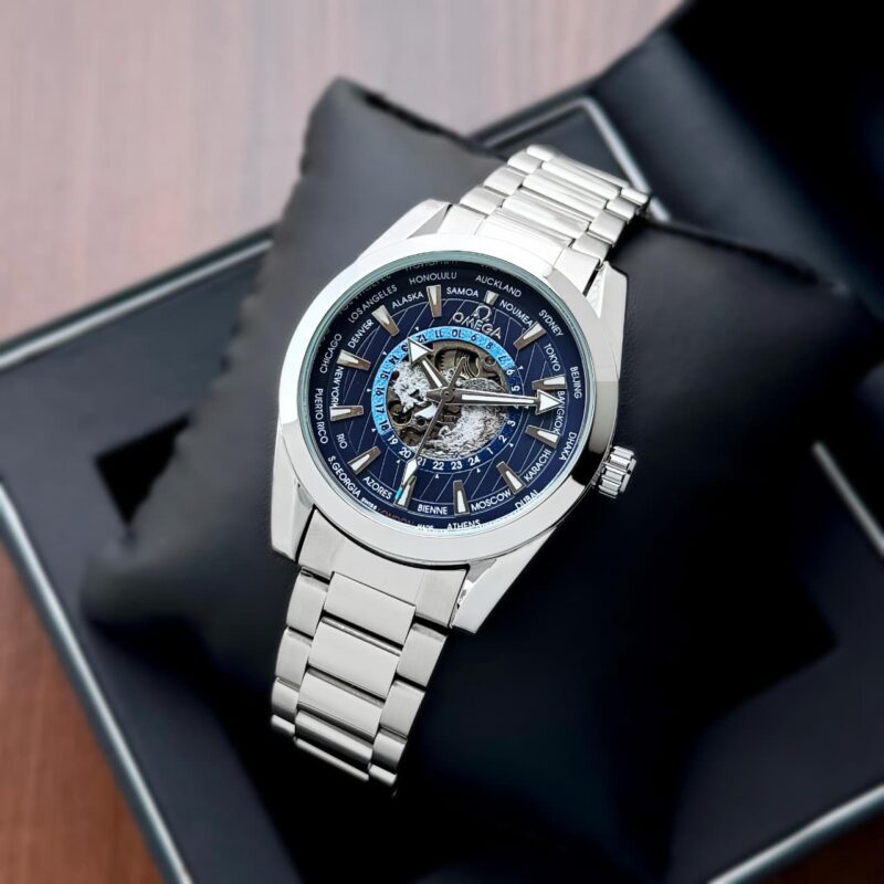 Omega Seamasters World Map Stainless steel Body and Bracelet