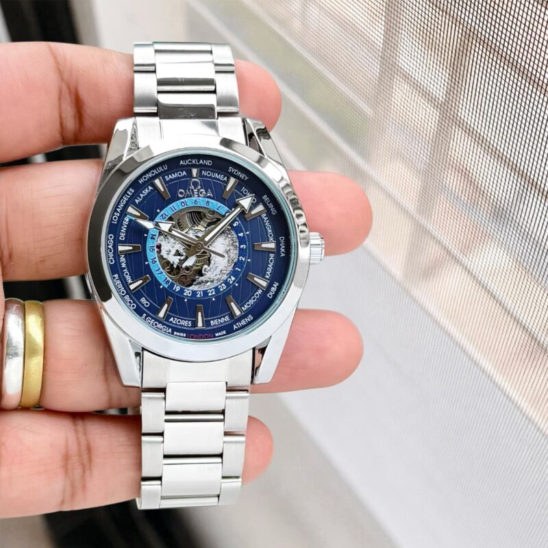 Omega Seamasters World Map Stainless steel Body and Bracelet
