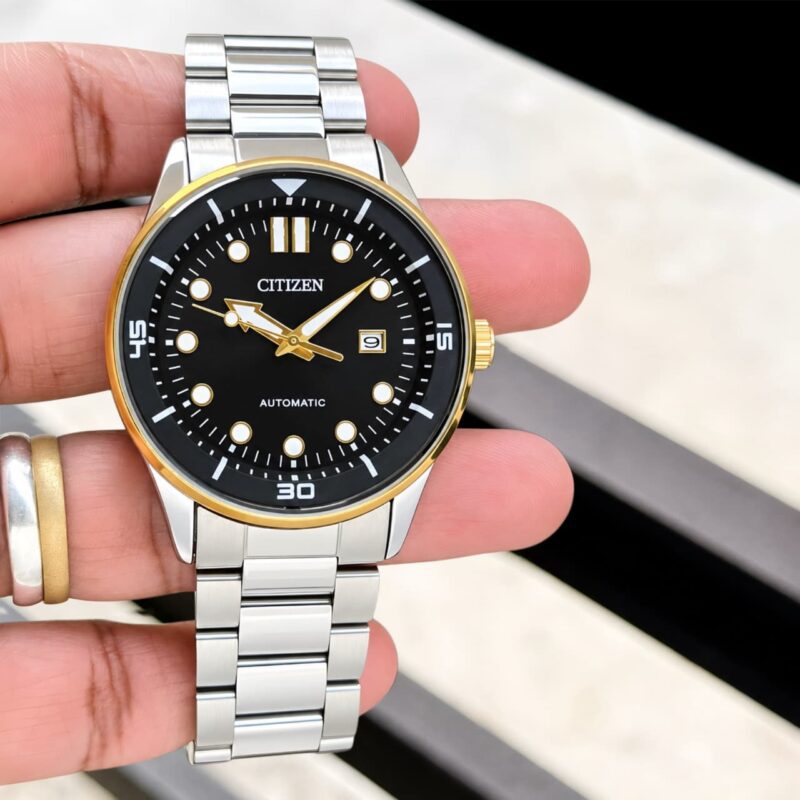 - StrapCitizen NJ0196-80X Black & Gold Stainless steel - Silver Stainless Steel (Adjustable) - White Raidum Figures - Clasp: Push Buckle - IGP Colour Coating with no fading and rusting