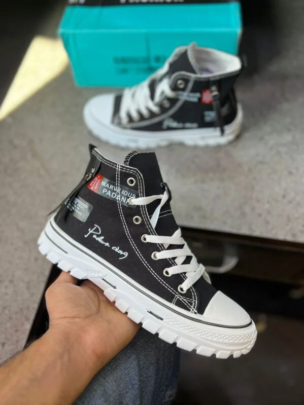 First Copy Fashion canvas Sneakers