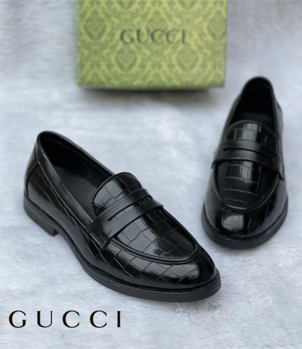 *GUCCI* Croco Mocassins