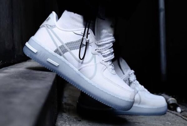 Nikee Air Force 1 ice React