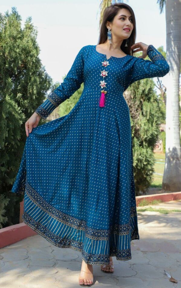 Look stylish and smart in our new Cotton 60'60 indigo printed kurti