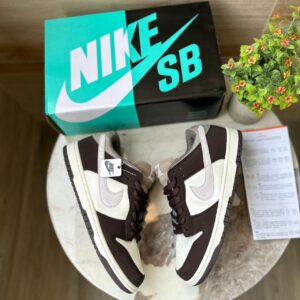  First Copy Nike Sb Dunk Low x otomo brown chocolate  PRICE 2999 rupees only 💵💵 TOP MOST QUALITY ❤️❤️ ORIGINAL BOX PACK 📦📦 SHIP FREE 🚢🚢